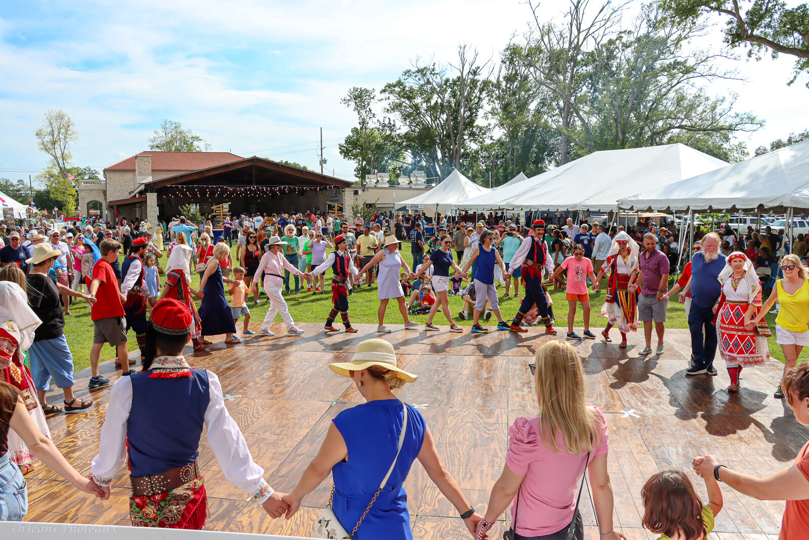 A wide view of a community circle at a Louisiana Croatian festival